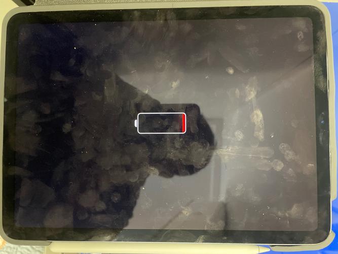 ipad为什么一直显示不在充电?