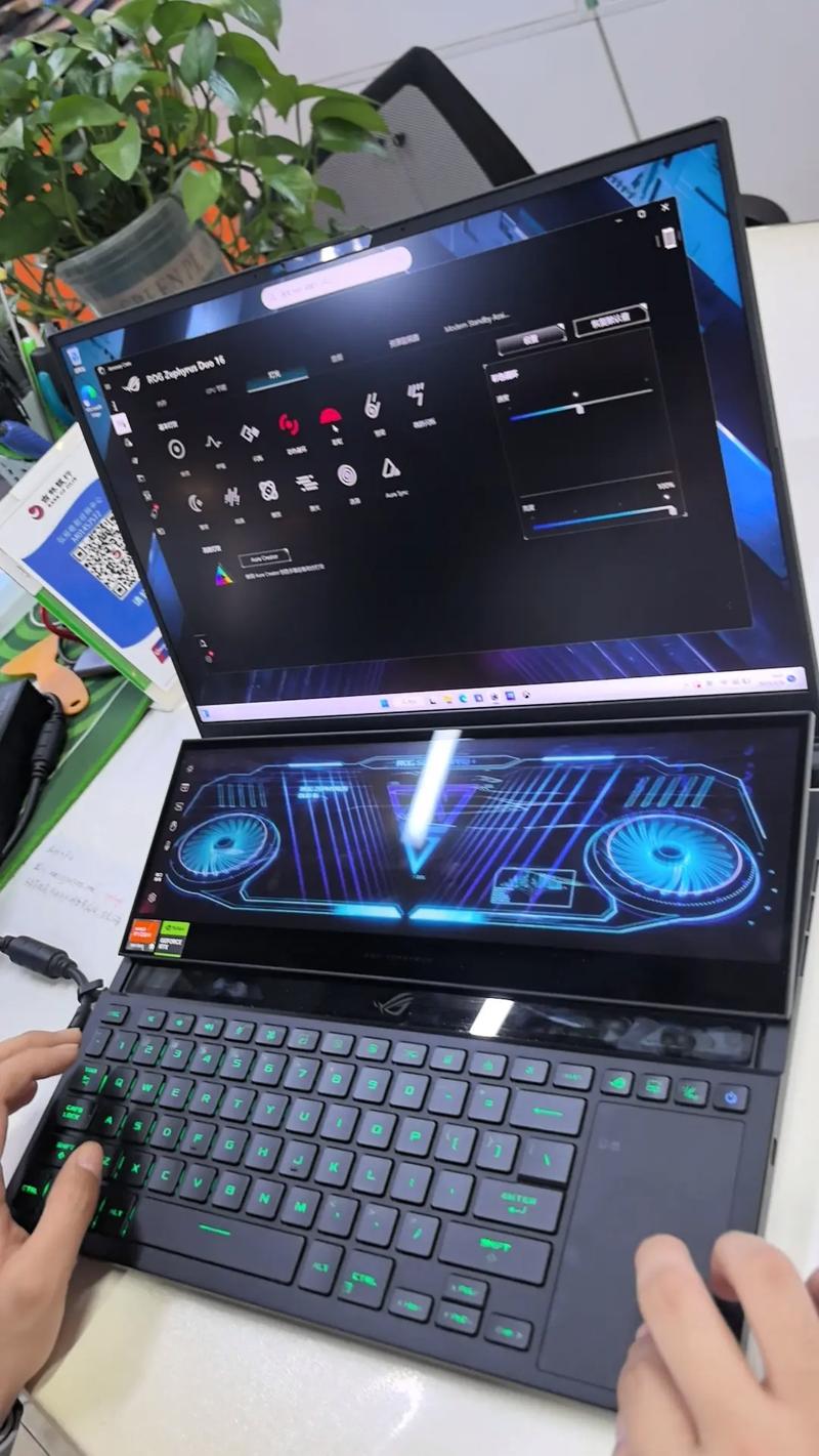 如何评价搭载rog星云原画屏的「rog冰刃6双屏」笔记本