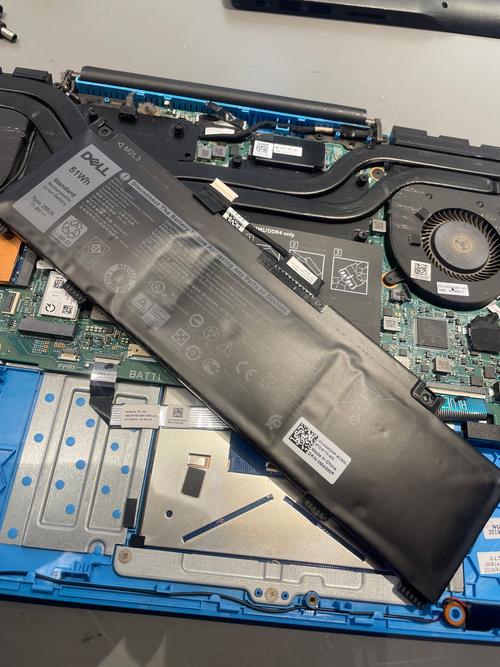 电池鼓包的15寸笔记本电脑回收能卖多少钱