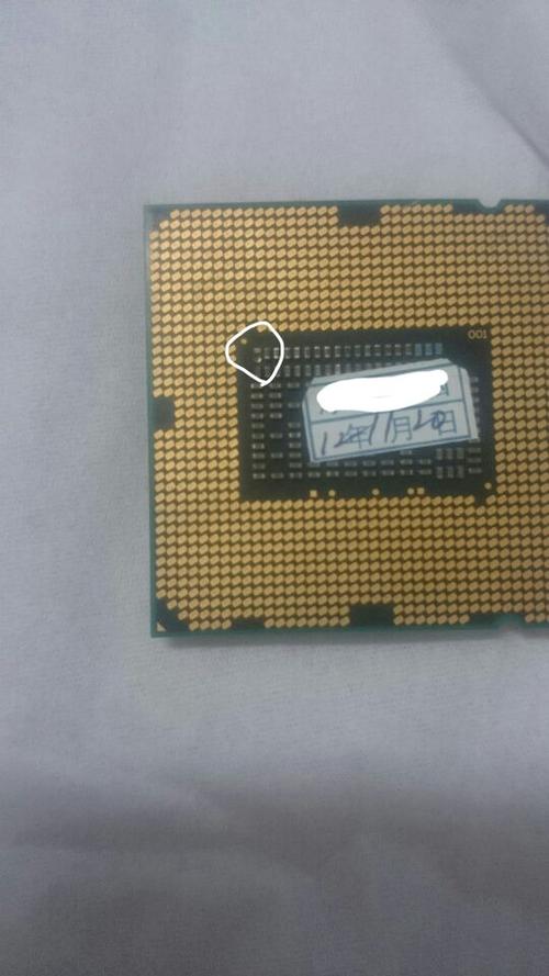 显卡掉了个电容