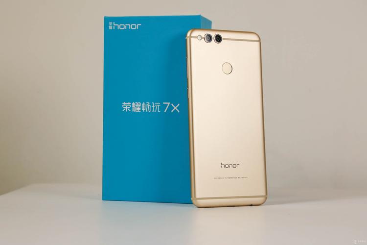 荣耀畅玩7c屏幕多少英寸