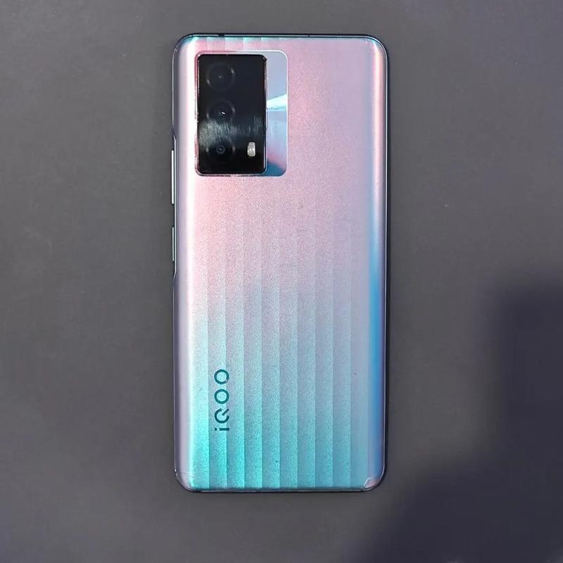 iQOOZ5配置怎么样,有哪些亮点和不足?