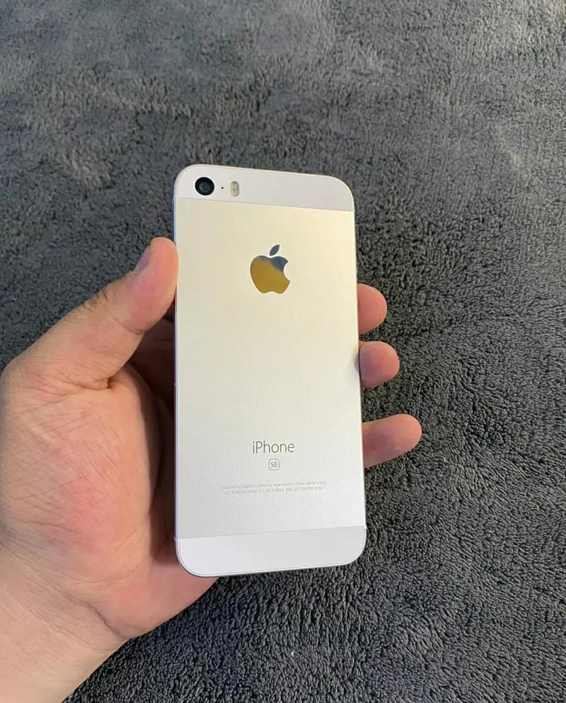 苹果se一代评测值得买吗原因和建议,苹果se一代性价比高吗