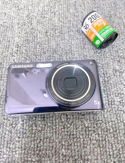 想买个三星双屏照相机~大家给推荐推荐吧~