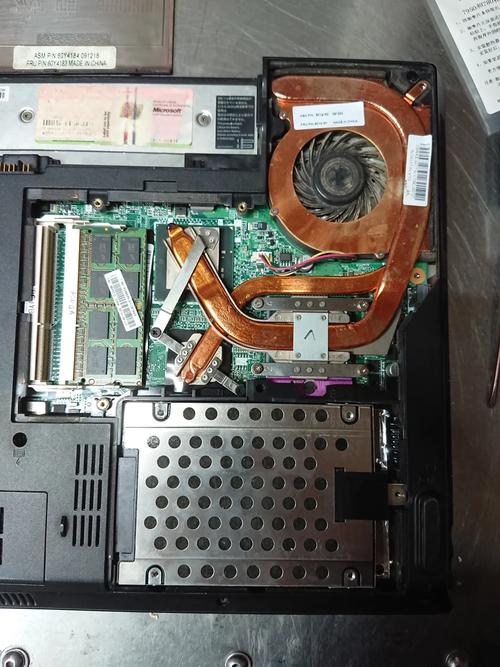 电脑屏幕合上了再打开是黑屏笔记本电脑合上后打开黑屏怎么唤醒