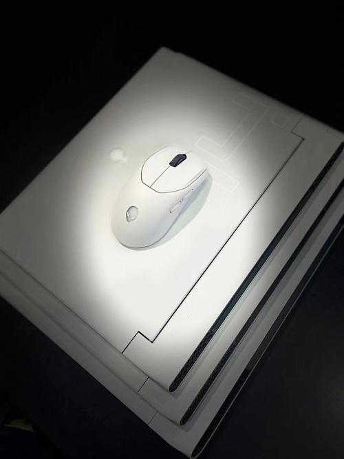 什么电脑最轻世界上最轻的电脑多重啊