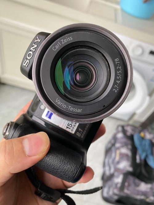 索尼G镜头和蔡司镜头哪个好