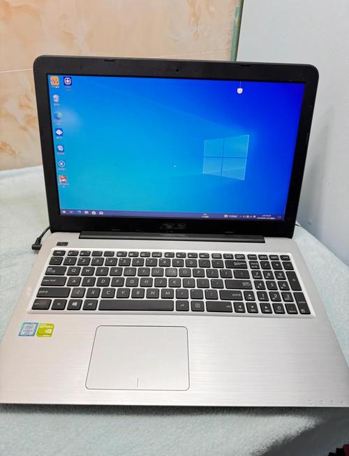 华硕笔记本X55V和X53B哪个好,价钱方面分别多少?