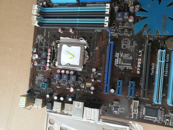 大神,能详细讲讲p43,p45主板的区别吗?