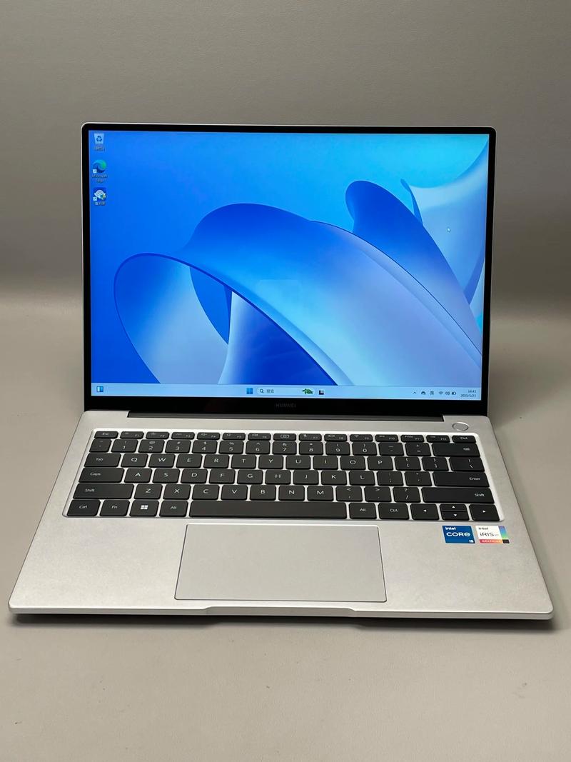 可触屏的笔记本电脑