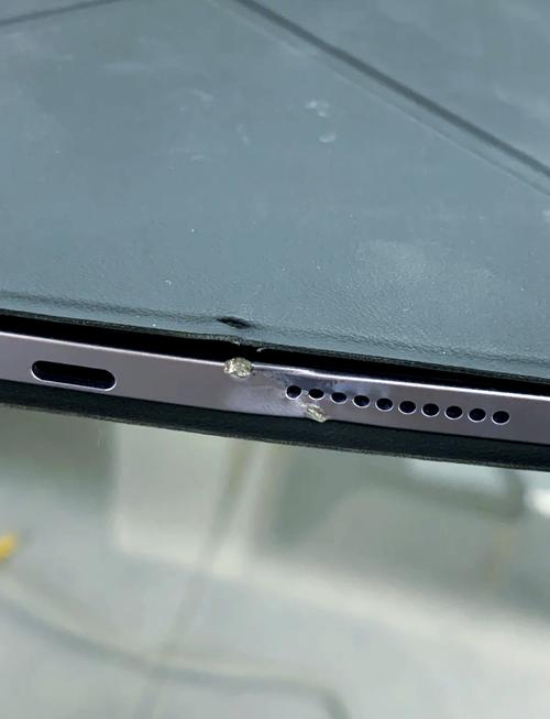 小米平板不慎摔得变形了有没有修复的可能