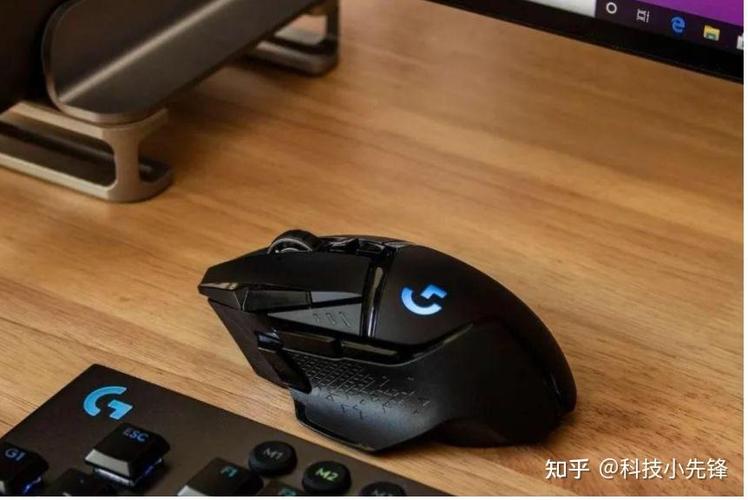 g502dpi三档分别是多少