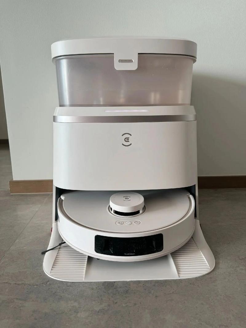 用过科沃斯和小米扫地机器人的朋友,到底推荐买哪个...