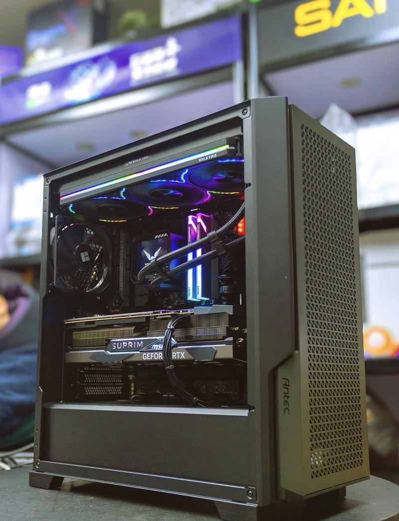 ...游戏机箱这款机箱做玩游戏的机箱怎么样散热更防尘!