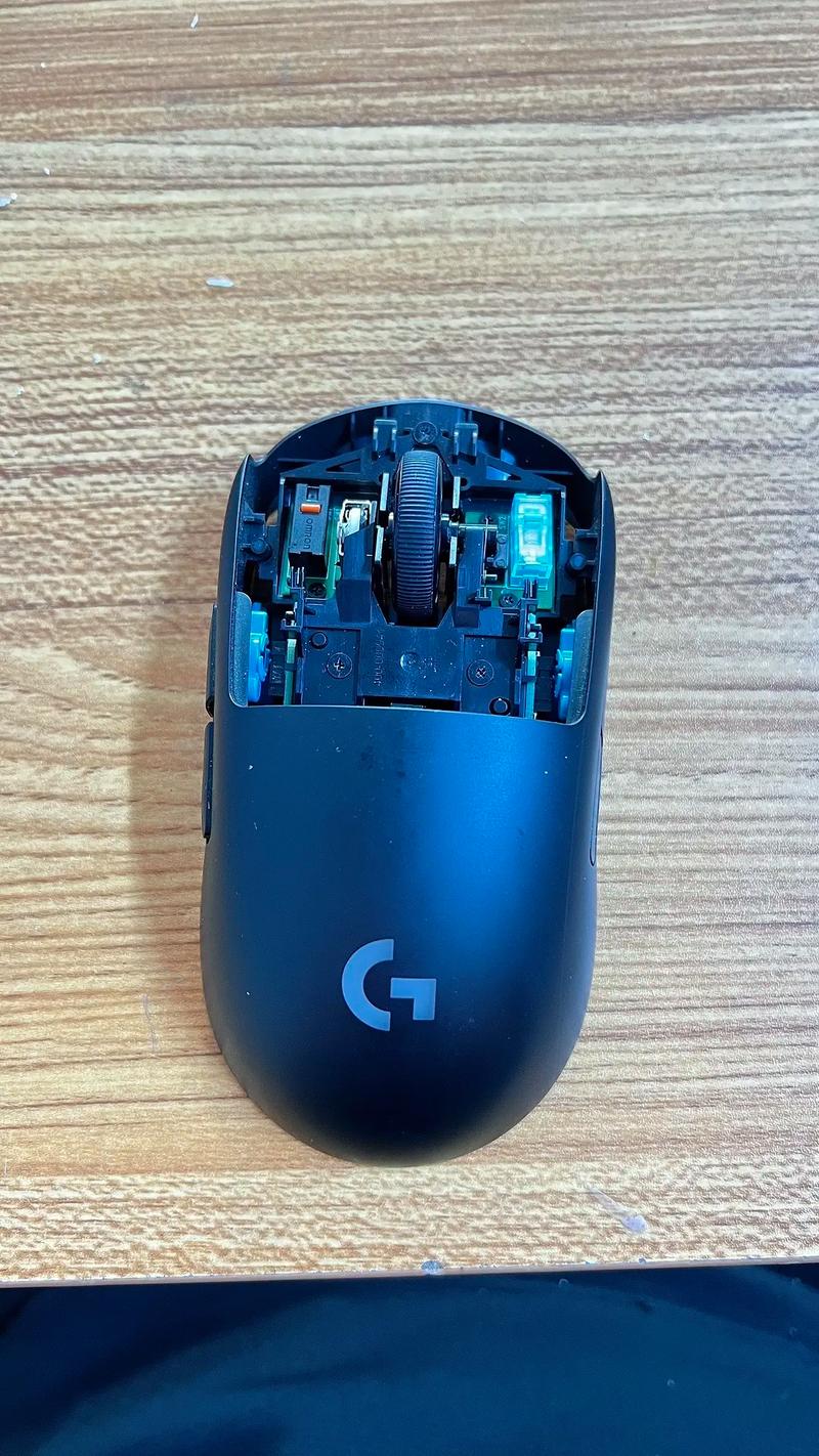 鼠标的左右键滚轮都失灵了怎么办?