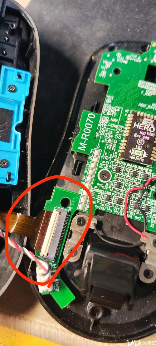 为什么电脑右键点击桌面没反应?