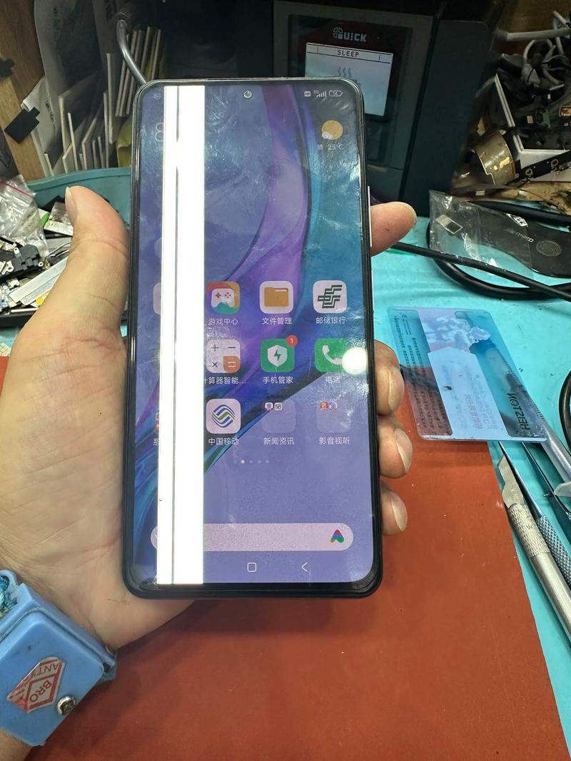 最近用的小米2s外屏摔碎了,目测内屏没坏,但是触摸屏幕没有反应,去维...