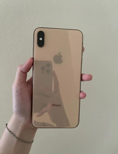 苹果历代手机发布的费用!