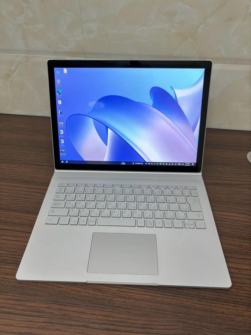 微软SurfaceLaptop对比Book哪个值得买SurfaceLaptopBook详细对比评测...