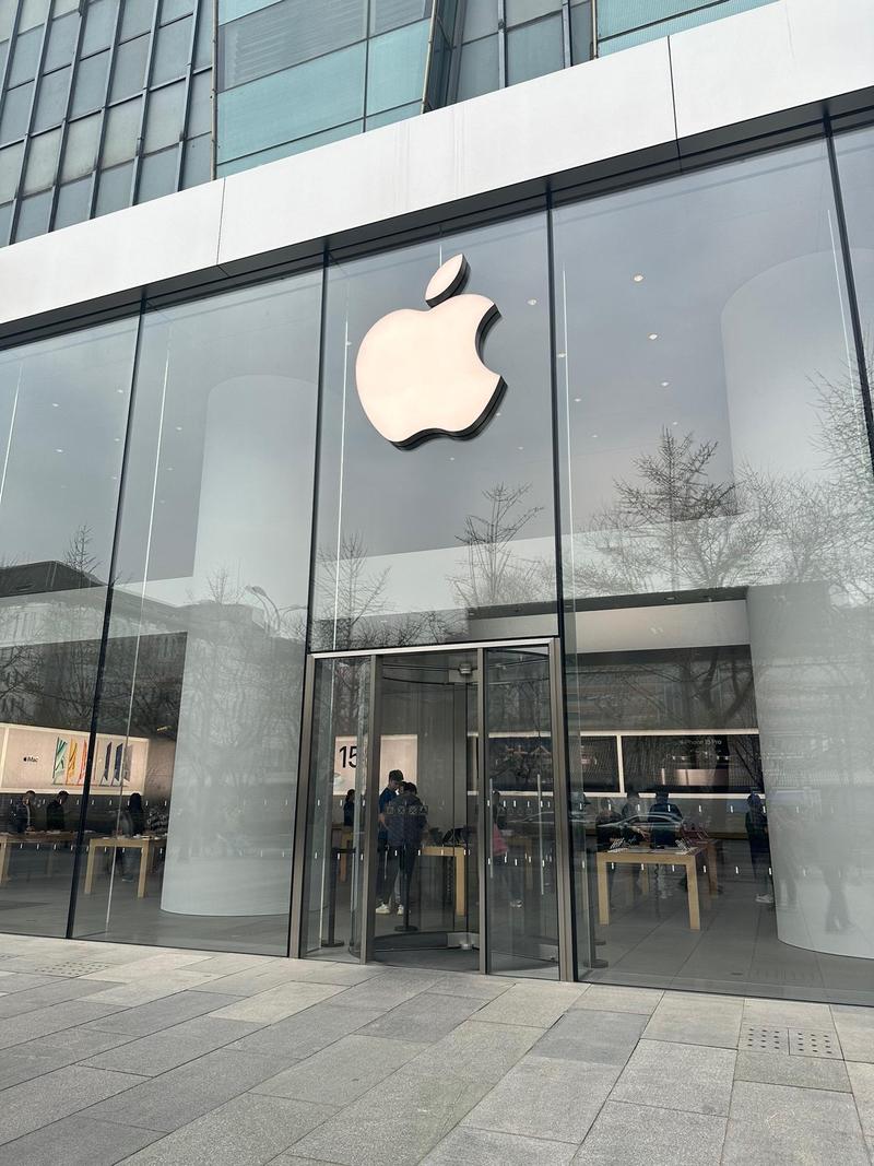 北京最全最大的苹果专卖店在哪?从北京西站下车如何走?