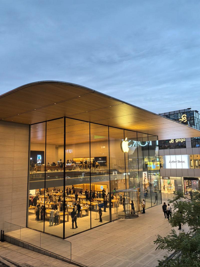 苹果有几家官方直营店,分别在哪里?