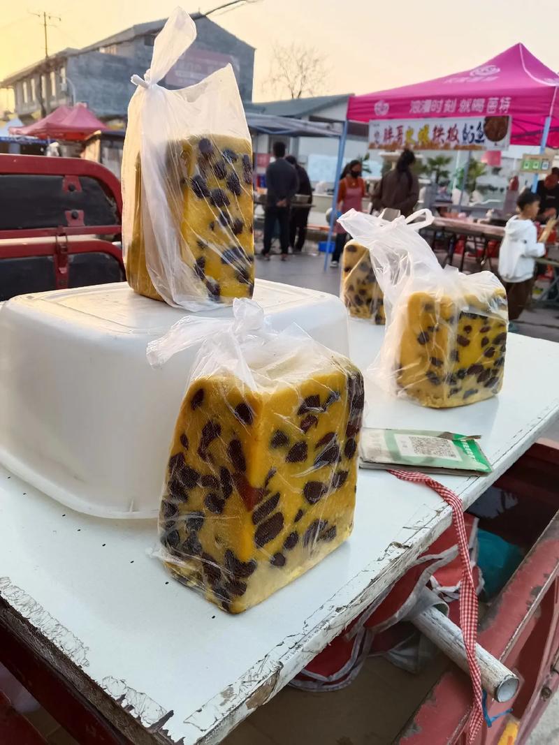 朋友们帮忙问一下,山西什么地方产的苹果多而且好吃,我想去批发。谢谢...