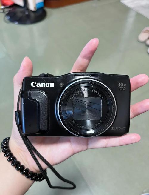 你好,我用佳能sx710拍出来的照片,为什么五米都没有感觉好模糊,考虑...