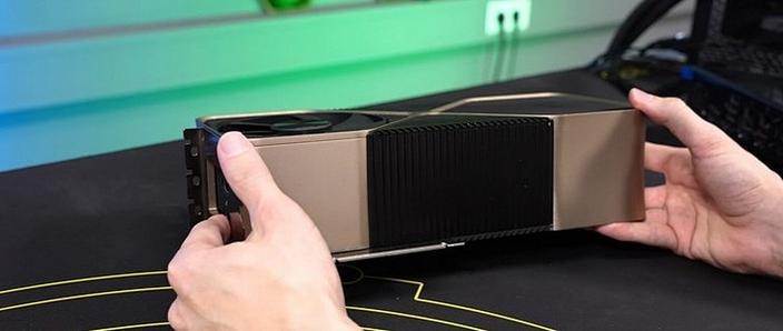 titanx相当于现在什么显卡