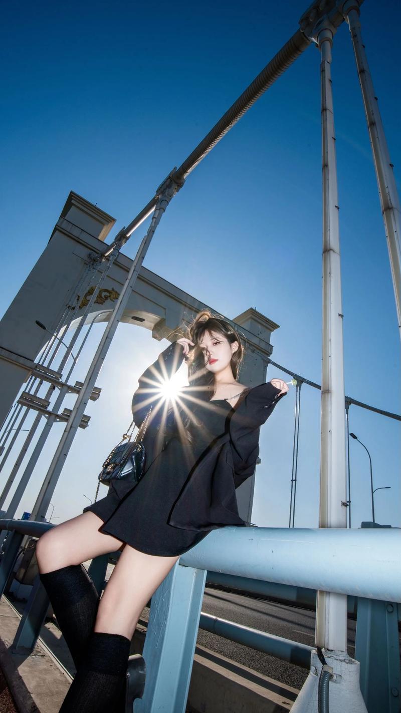 拿广角镜头拍人像怎么拍才更适合