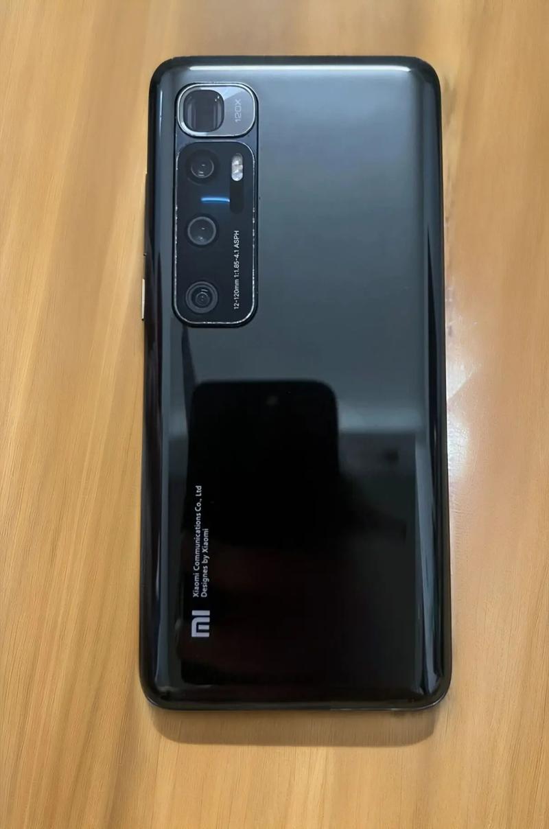 为什么小米11比小米10至尊版便宜?