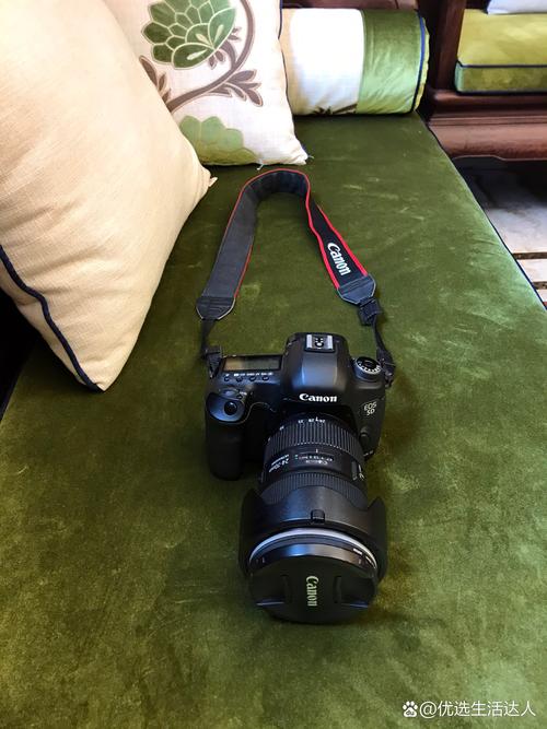 佳能eos50d的高像素是否导致了性价比不高?