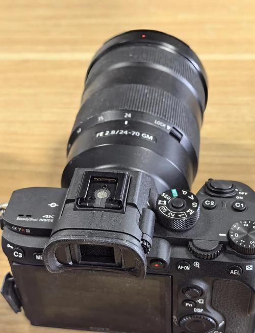 尼康某型号相机最值得买的三款及费用