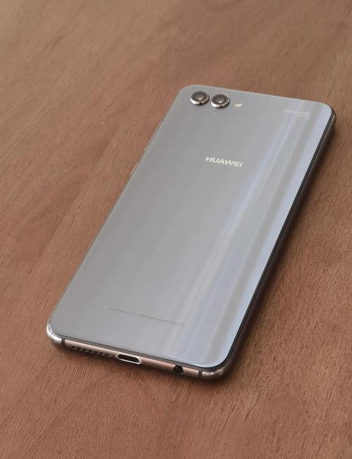 华为nova2s,坚果pro2和华为nova2哪个好