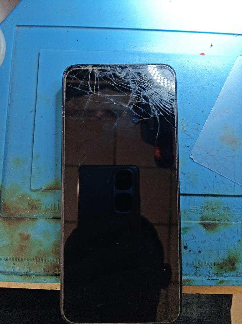 Y55换外屏多少钱?