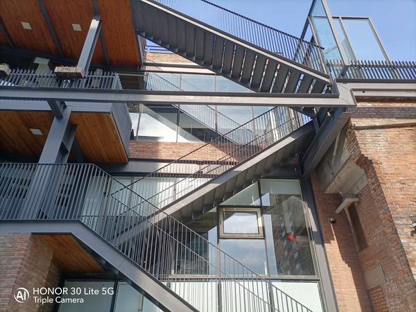 荣耀30青春版拍照怎么样?