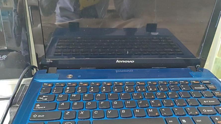 用的是联想z370,玩实况2013很卡。