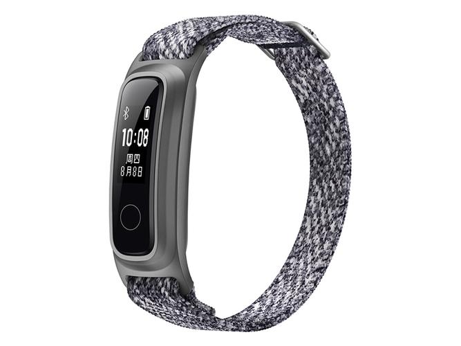 荣耀手环5篮球版怎么开机